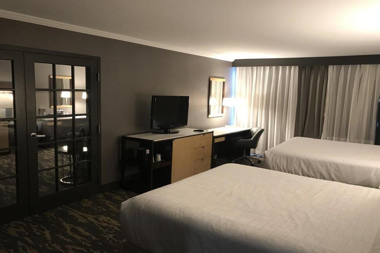 Wyndham Lancaster And Convention Center Resort 3*