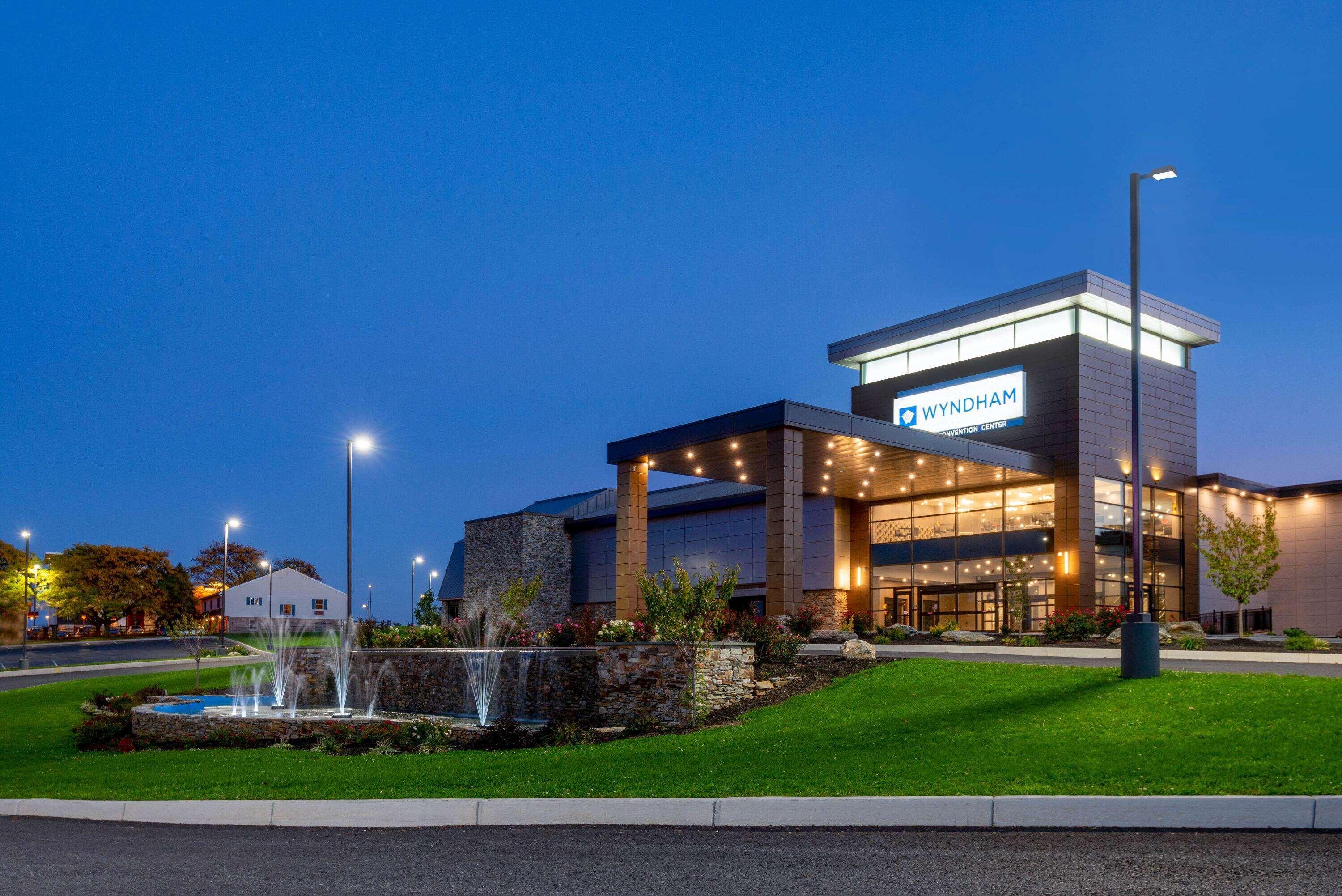 Wyndham Lancaster And Convention Center Resort